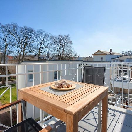 Aparthotel Villa Lea ゼーバート・ヘリングスドルフ エクステリア 写真